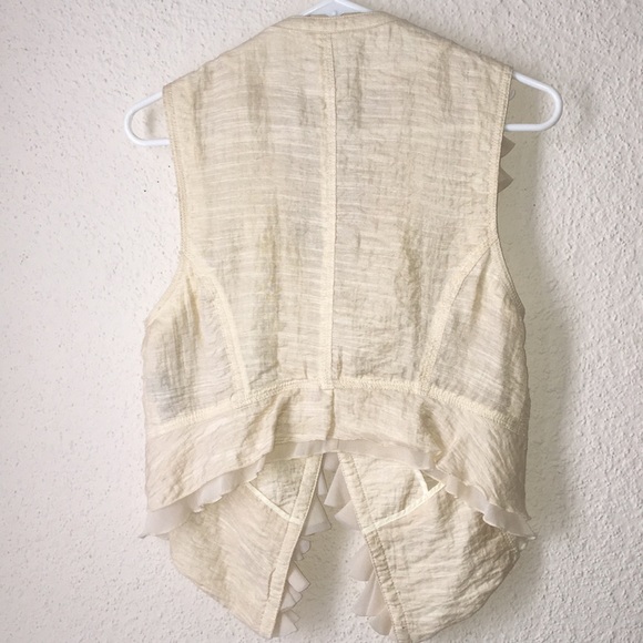 Double Zero Ruffled Vest - Picture 2 of 6